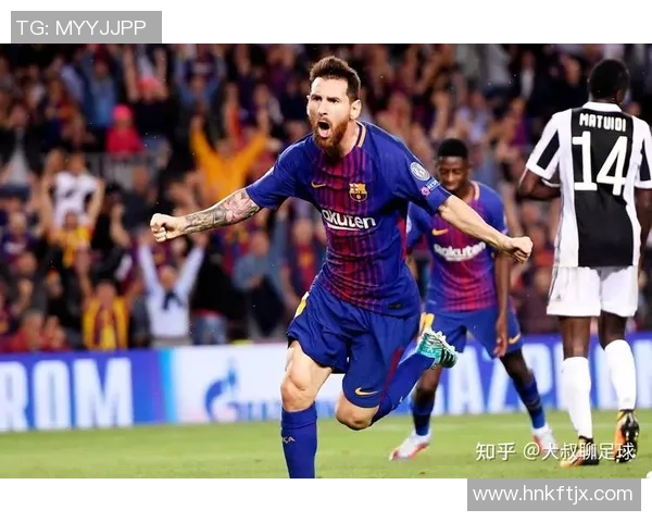 梅西独特足球技术解析:运球、视野与决策的完美结合 梅西独特足球技术解析:运球、视野与决策的完美结合