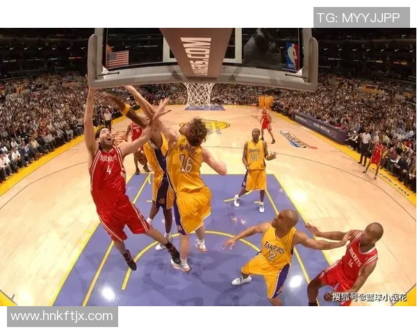 06年度科比与火箭的巅峰对决回顾与精彩瞬间解析