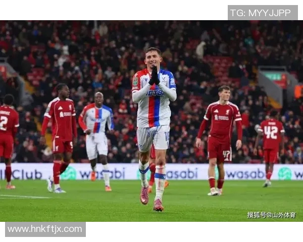 英格兰足球超级联赛新赛季前瞻：豪门角逐与新星崛起的精彩对决